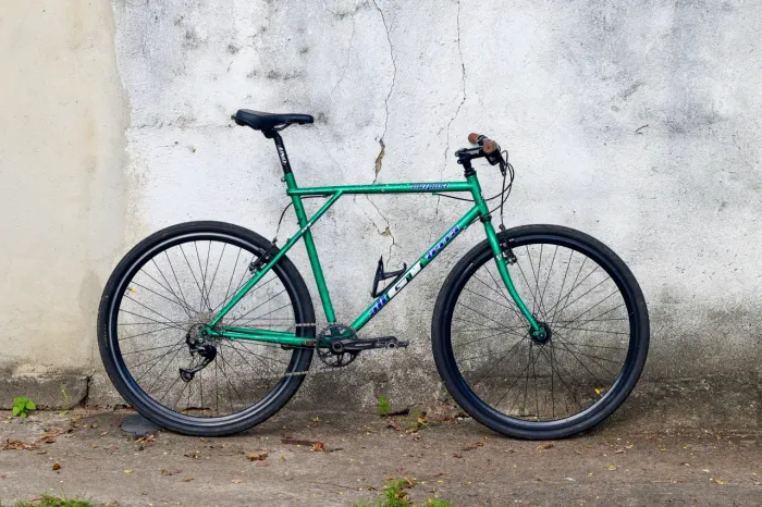 Bicicleta GT Outpost 94 Cromoly Tam 22
