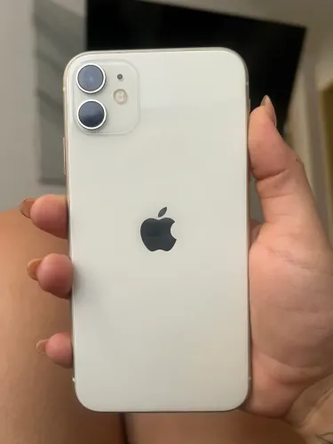 VENDO IPHONE 11 64 GB