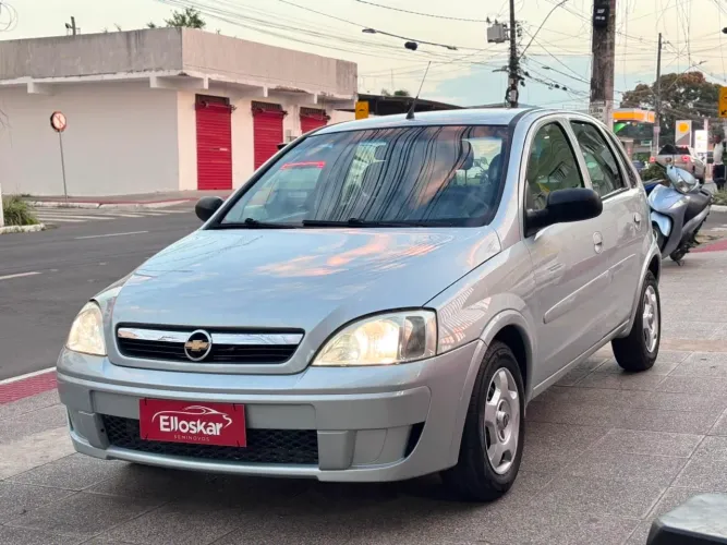 Chevrolet Corsa Hat. Maxx 1.4 8V Econoflex 5P 2011