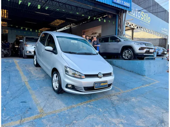 Volkswagen Fox Comfortline 1.0 Flex 8V 5P 2015