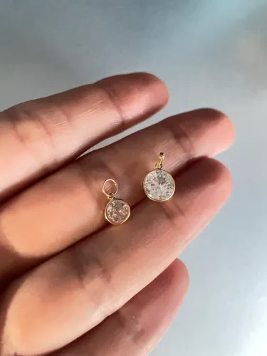 Pingentes novos de OURO 18k