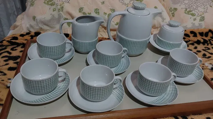 Conjunto de café vintage porcelana Pozzani