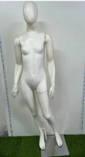 Manequins