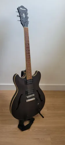Guitarra Semi Acústica - Ibanez