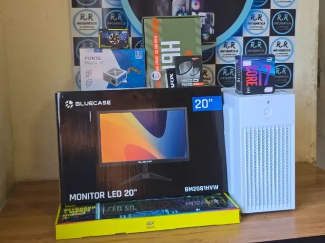 Pc Intel Core i7, SSD e Monitor 20"