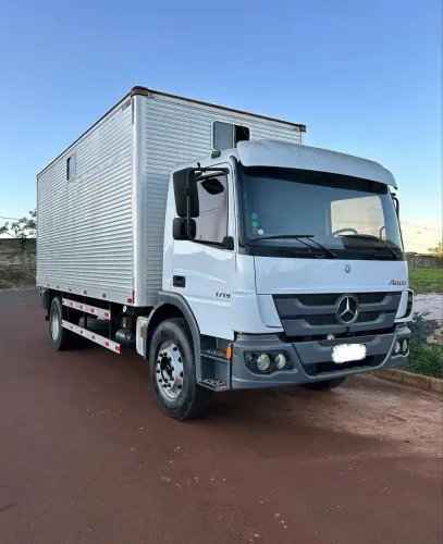 CAMINHÃO MB 1719