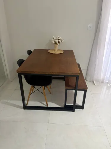Conjunto mesa madeira maciça 