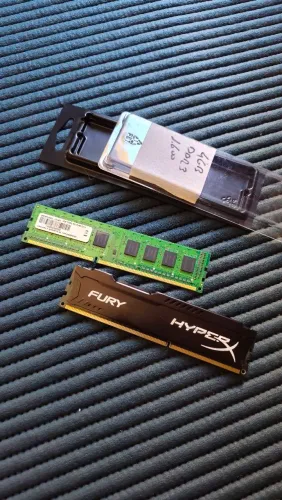 Memórias DDR3 4GB