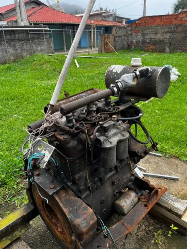 Vendo motor MWM 3 cilindros