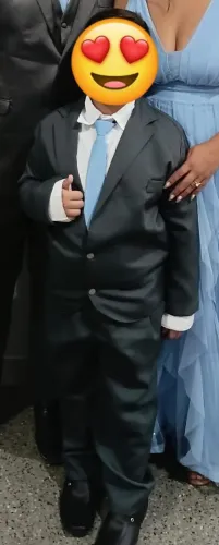 Terno infantil cinza chumbo com sapato e cinto e 2 gravatas
