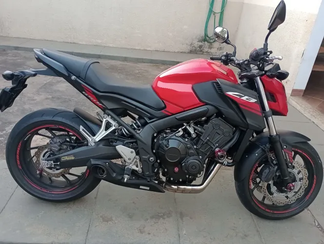 Moto top demais cansevada