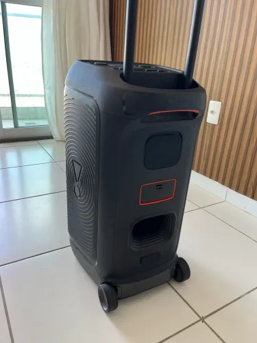 Caixa JBL a mais nova da OLX. Party box 320