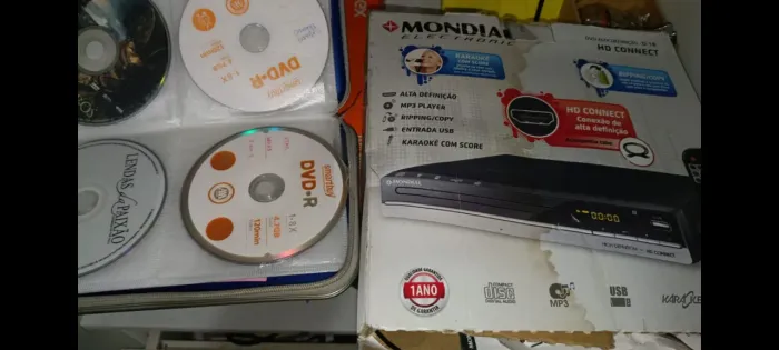 aparelho dvd com 50 filmes clássicos + case .grava de cd para pen drive em mp3