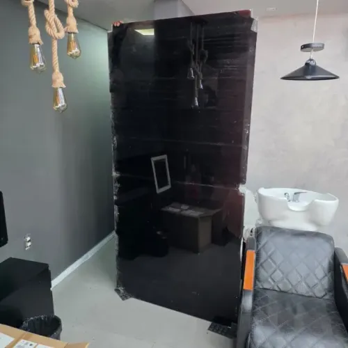  MUITO FORTE Vidro para vitrine ou frente loja 2,15m x 1,04m 8mm / Ta adesivado mas é inco