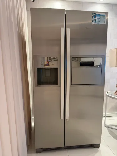 Geladeira side by side Eletrolux 504 L