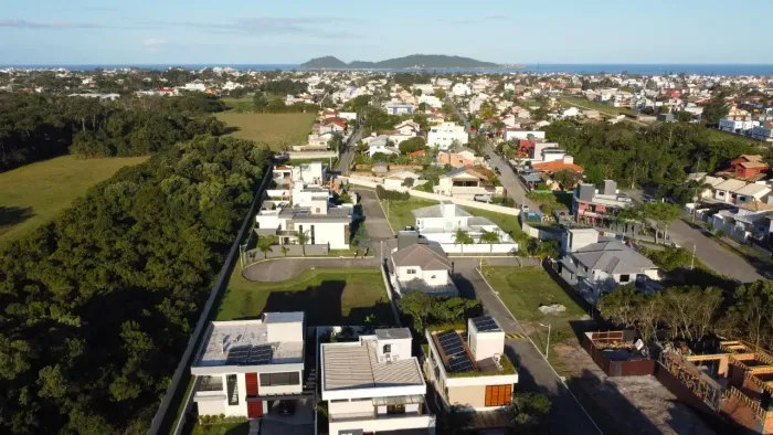 Terreno em condomínio Fechado - 392 metros quadradosno Campeche - Florianópolis - SC