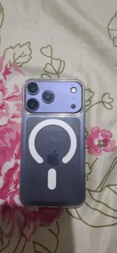 Vendo iPhone XR transformando em 17 pro!!