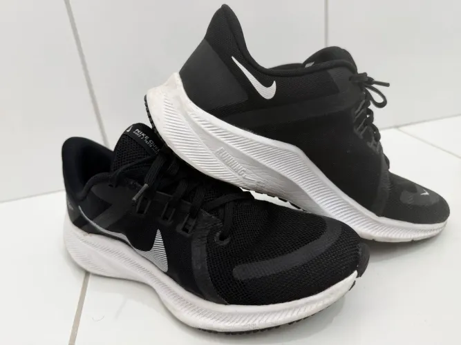 Tênis Nike Preto