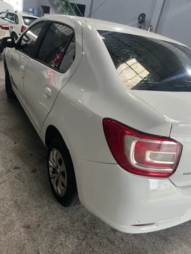 Renault Logan Expres. Easyr Hi-flex 1.6 8V 2017