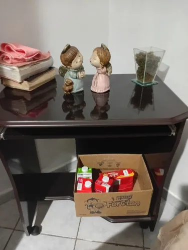 Mesa escritório para computador com gaveta para tclado