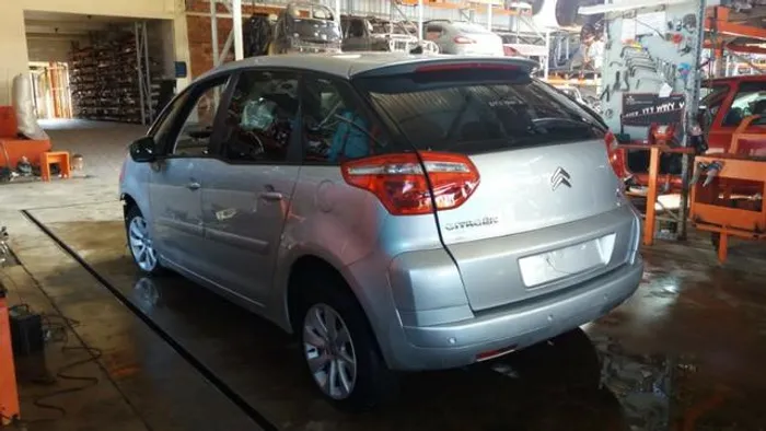 Peças usadas Citroen C4 Picasso 2010 2011 2.0 16v gasolina 143cv câmbio automático