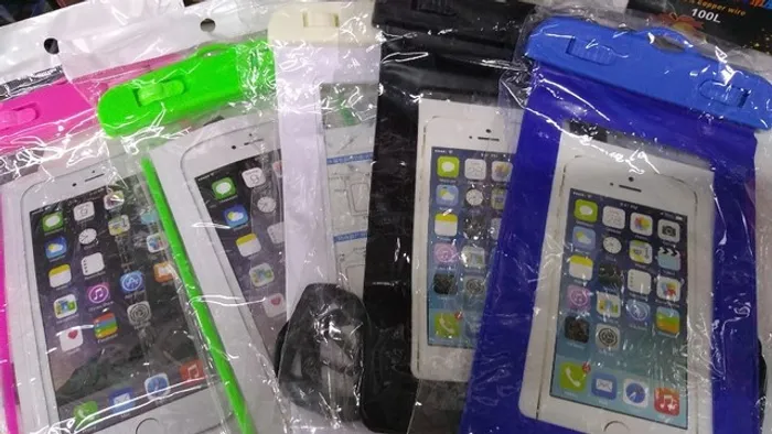 Suporte para celular a prova de chuvas. Para bike ou motos