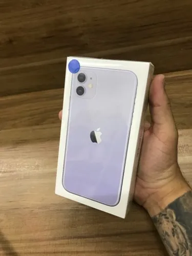 iPhone 11 novo com garantia de 1 ano / pronta entrega