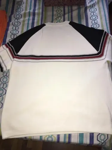 Blusa Moleton Cinza e Blusa de Malha Branca