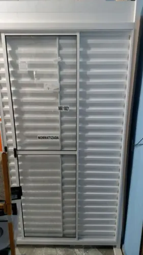 Porta Balcao 3 folhas alumínio branco 2,10x1,20 - nova