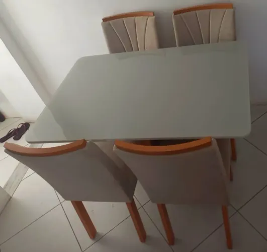 Mesa de jantar 4 cadeiras frete grátis entrego hoje R$ 1.599,99 a vista