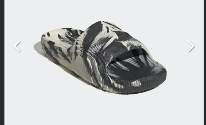 CHINELO ADILETTE 22