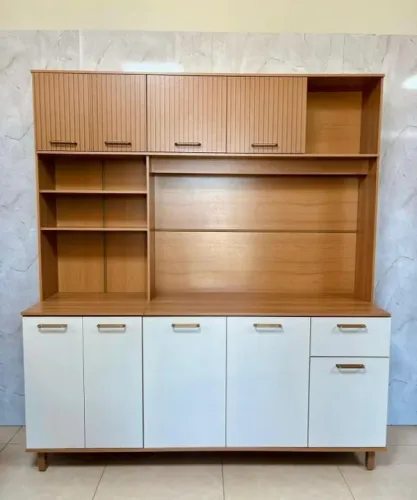 Armário para cozinha nuria freijó off white com detalhe ripado 1.80 - em oferta