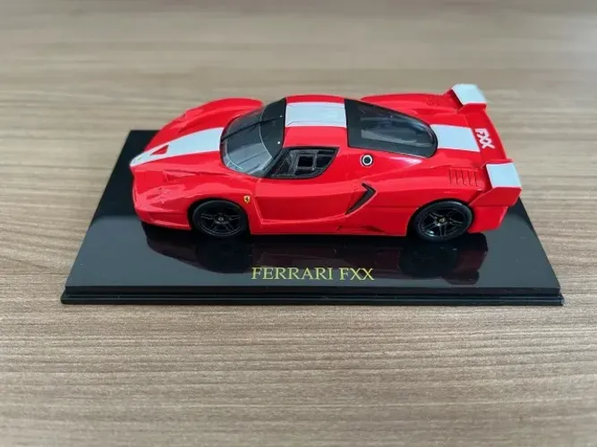 Ferrari Collection - Ferrari Fxx 1/43 (Sem Acrílico)