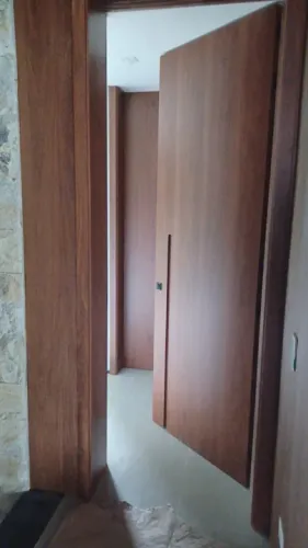 Portas de Madeira - Kit pronto com verniz