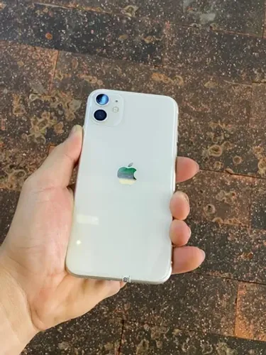 iPhone 11 64
