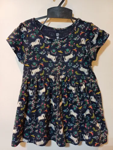 Vestido Infantil Estampa de unicórnios Gap semi-novo