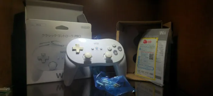Classic Controller Pro Branco para Wii - Versão Japonesa Completo com Caixa