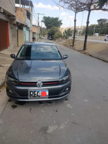 Polo 1.0 praticamente novo.