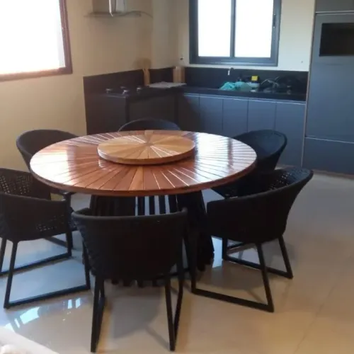 MESA REDONDA COM PRATO GIRATÓRIO DE MADEIRA + 6 CADEIRAS TURIM DE CORDA NÁUTICA