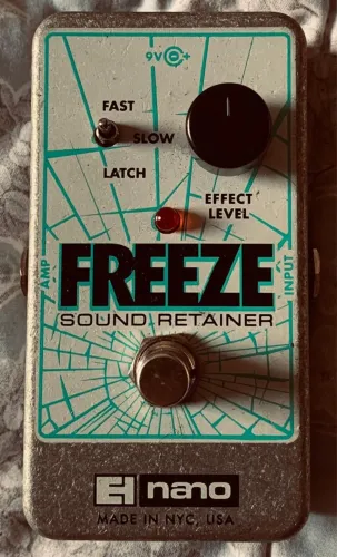 Pedal de Efeito Electro-Harmonix Freeze Sound Retainer