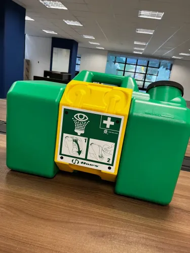 Lava olhos de emergência LP-075