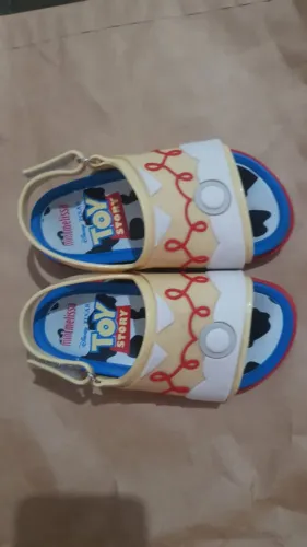 sandalia Melissa