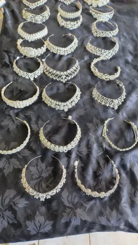 Vende-se acessórios para noiva