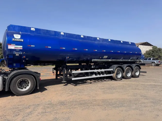 CARRETA TANQUE RANDON 35 MIL LITROS BOTTOM, CAMINHÃO TANQUE 