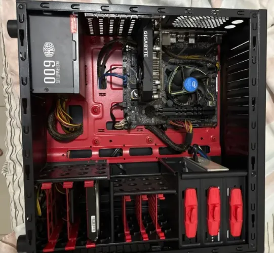PC GAMER - i5 9400F, Geforce GTX 1650 OC 4GC Gigabyte, 16gb ram, hd 1tb