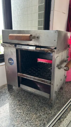 Churrasqueira pequena