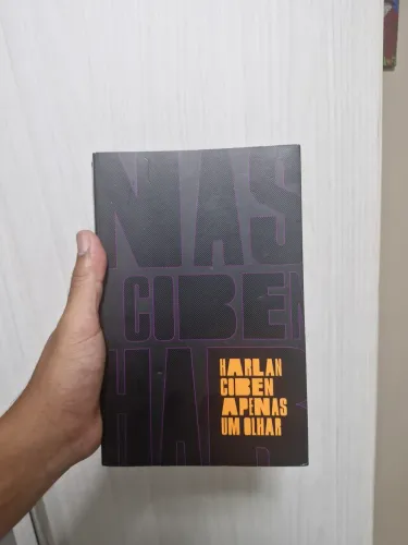 Livro Harlen Coben Apenas um Olhar 