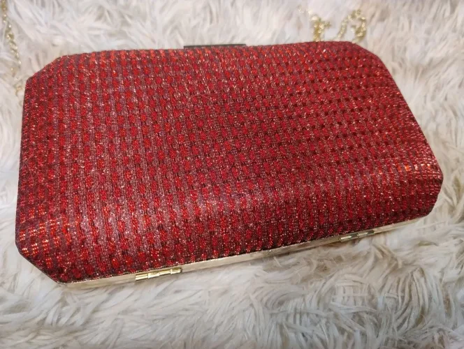 Bolsa de mão feminina vermelha