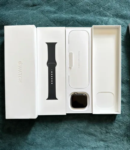 Apple Watch séries 11 GPS + Cellular 46mm Alumínio