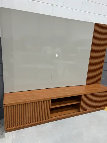 Rack com Painel Ripado 2,20 BLACK WOW